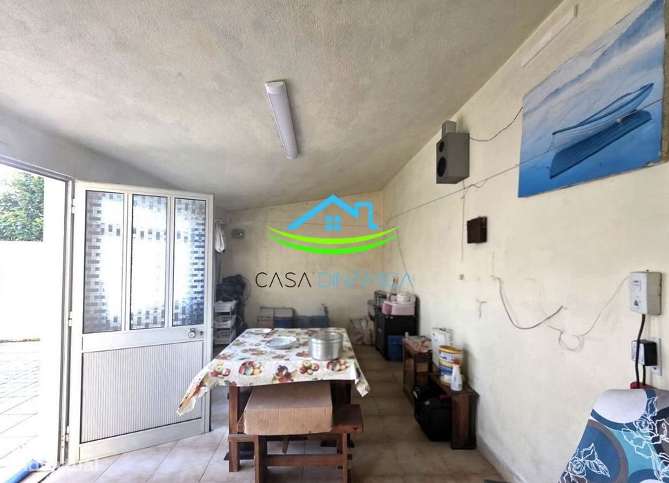 Moradia T4 com Garagem e Terraço em Tavarede