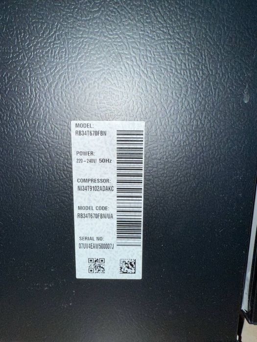 Холодильник Samsung RB34T670FBN