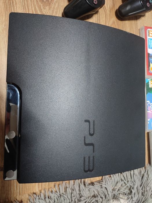 Konsola PS 3 + gier 5tysiecy z padami i kamera