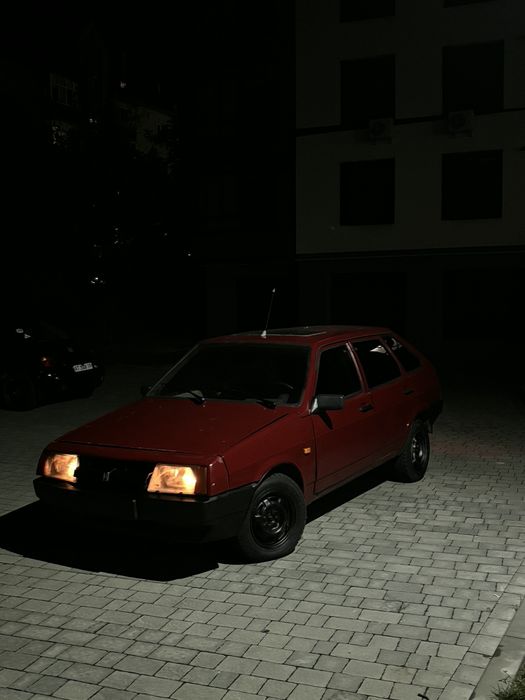 ВАЗ 2109 автомобіль