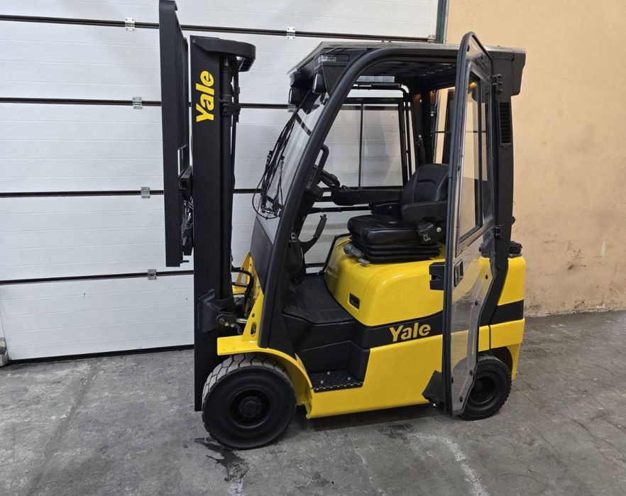 газовий вилковий навантажувач Yale GLP20SVX