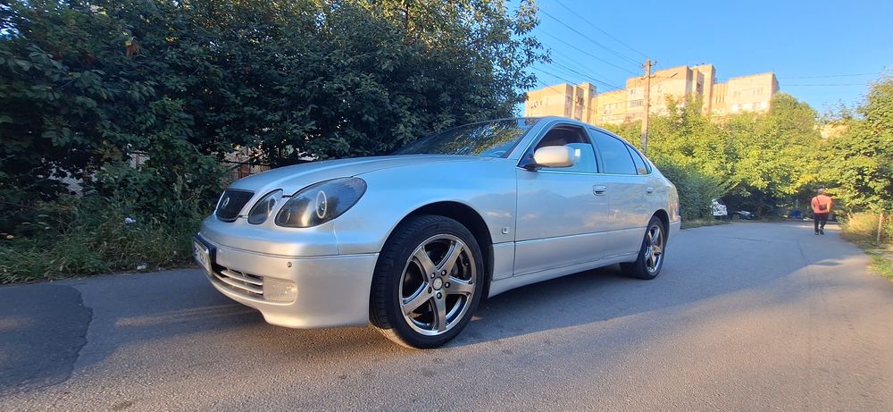 Продам Lexus GS 300
