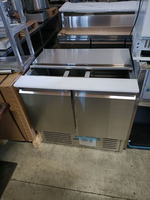 HM Frio - Bancadas de inox , novos , á medida