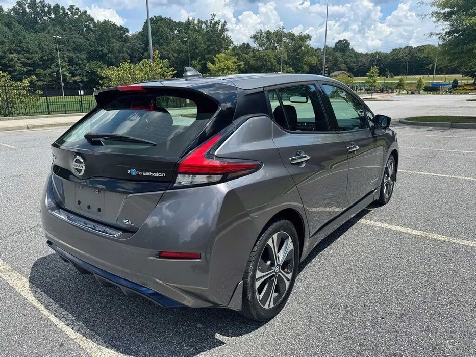 Nissan LEAF SL      2018