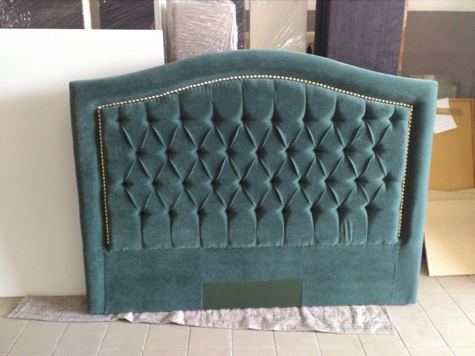 Cama 54 Estofada Nova + Estrado + Colchão (Fabricante)