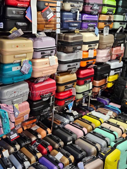 ДЕШЕВО ! Валізи чемоданы сумки на колесах ручна поклажа