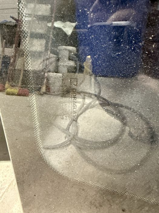 Скло бокове mercedes vito 639