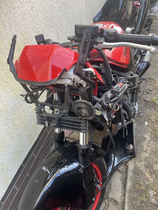 Honda Cbr 1000 bak owiewki ogon licznik silnik lagi kola blotnik