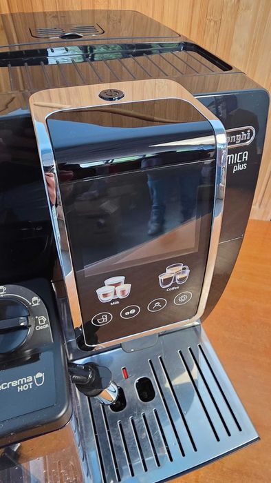 De'Longhi Dinamica Plus ECAM382.70.B - Ekspres do kawy