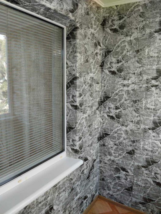 Продам 2 комнатную  квартиру  на Коммунаре возле метро