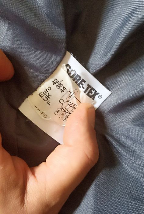 Casaco impermeável gore-tex com forro amovível