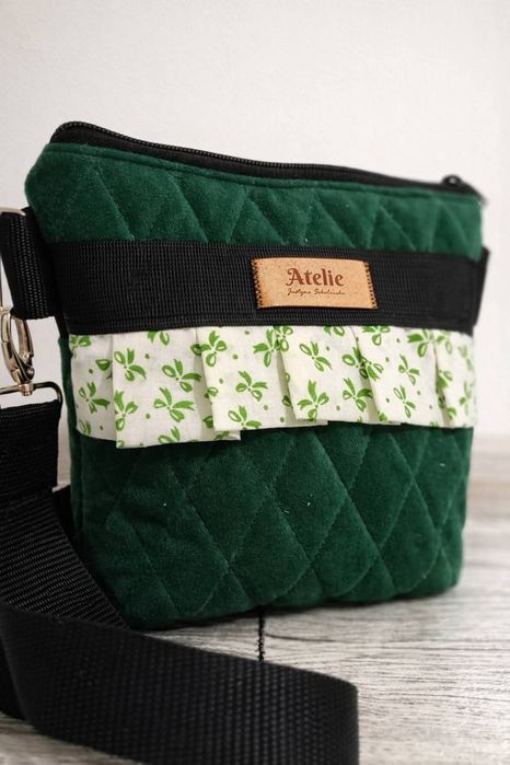 Torebka handmade na regulowanym pasku