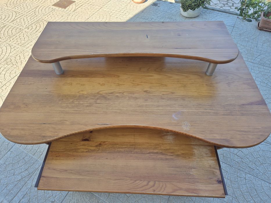 Secretária em madeira