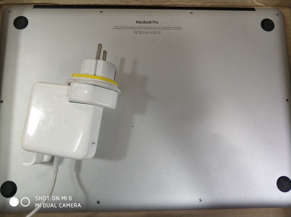 Apple MacBook Pro "model A1398"