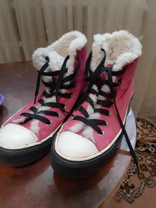 Продам кеды оригинал Converse