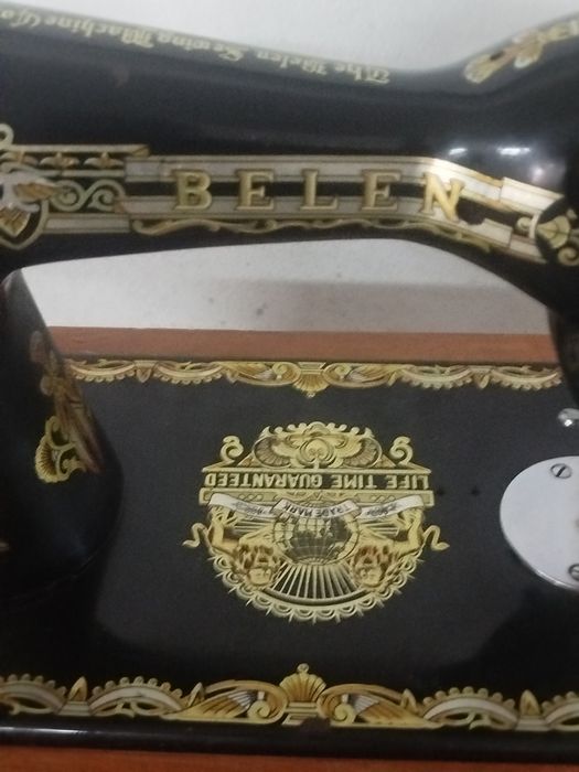 Maquina de costura antiga
