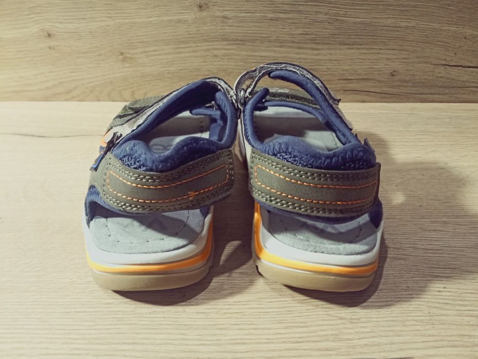 Дитяче взуття на літо