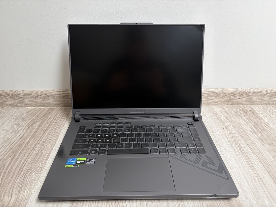 ASUS ROG Strix G16 | RTX 4070 | i5-13450HX | 16GB DDR5 | BOX
