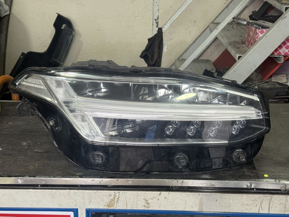 Conjunto farois Led Volvo XC90 2018