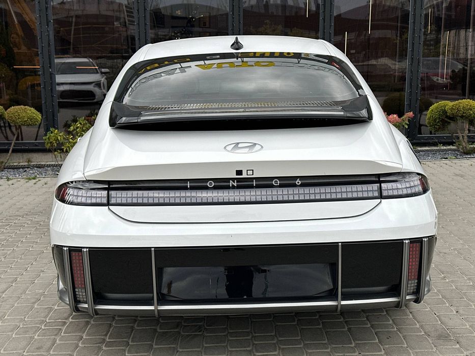 Hyundai ioniq 6 sel 77.4 kw