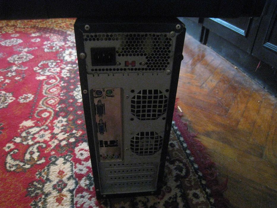 Комплект П.К . Системный блок . Монитор . Клавиатура . Принтер
