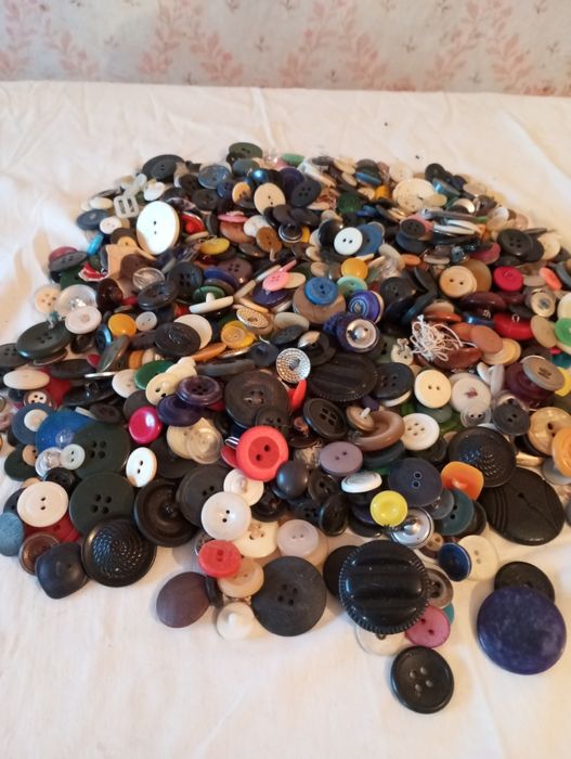 Пуговицы . Гудзики