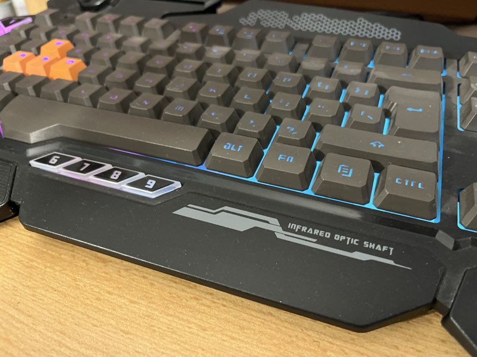 Klawiatura gamingowa podświetlana a4tech bloody b318