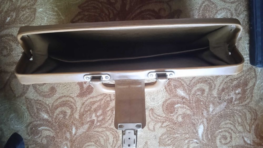 Портфель кожанный докторский СССР.