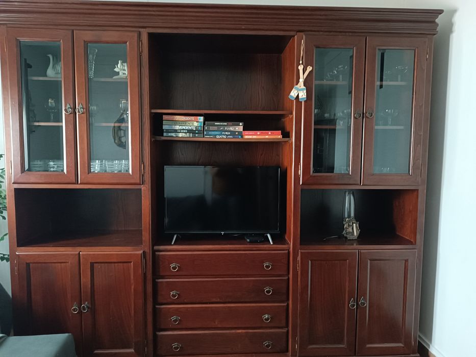 Móvel para TV antigo