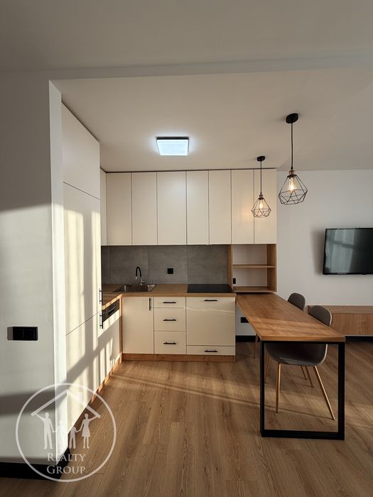 Квартира з ремонтом, меблями та технікою