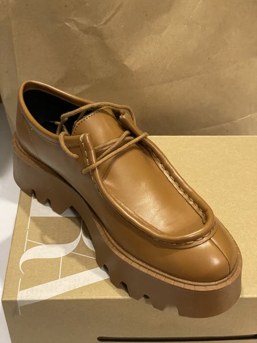 Шкіряні туфлі ZARA Wallabe
