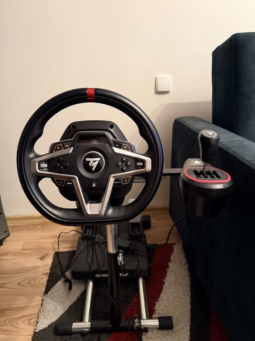 Kierownica thrustmaster t300
