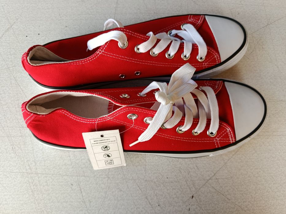 Продам чол.кеди нові  45розміру за 300грн