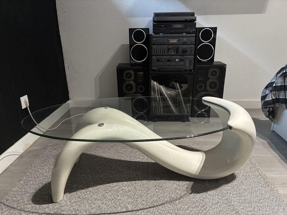 Mesa de centro com vidro temperado