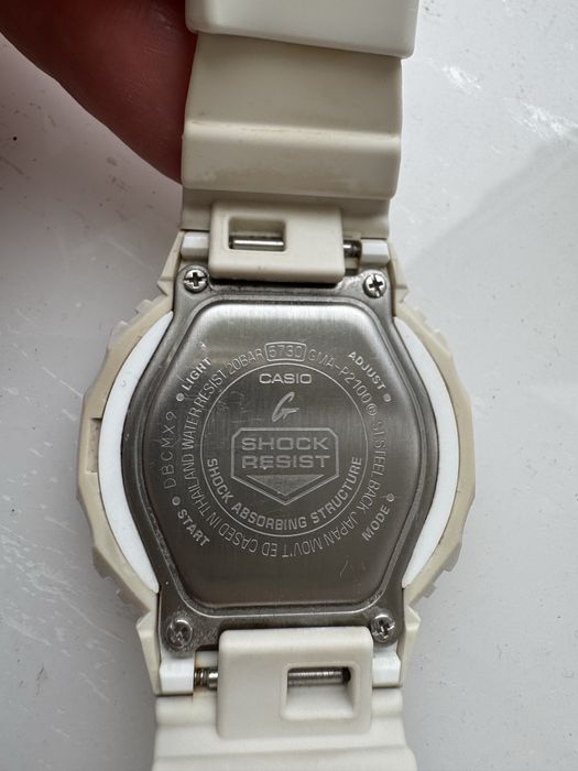 Годинник Casio G-shock  GMA-P2100-7AER.