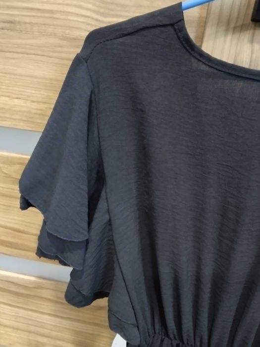 Piękna damska sukienka czarna NOWA !!!