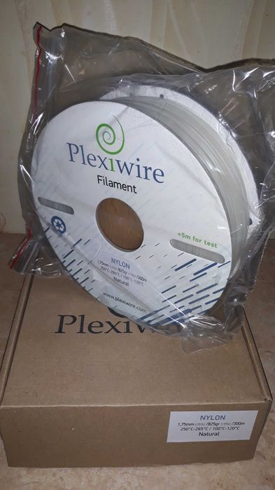 Пластик для 3D принтера Plexiwire NYLON, Натуральний 300м, 0.825кг