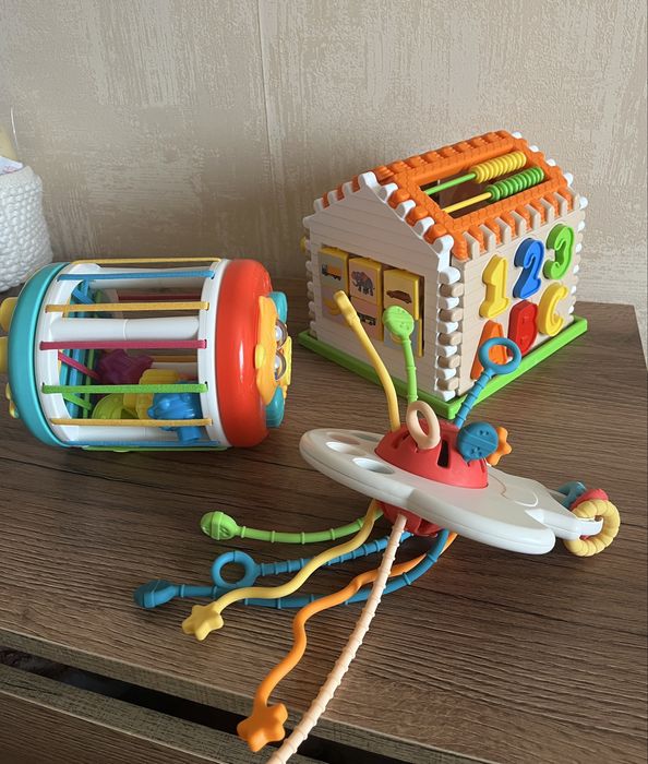 Розвиваючі іграшки сортер кубики музичні