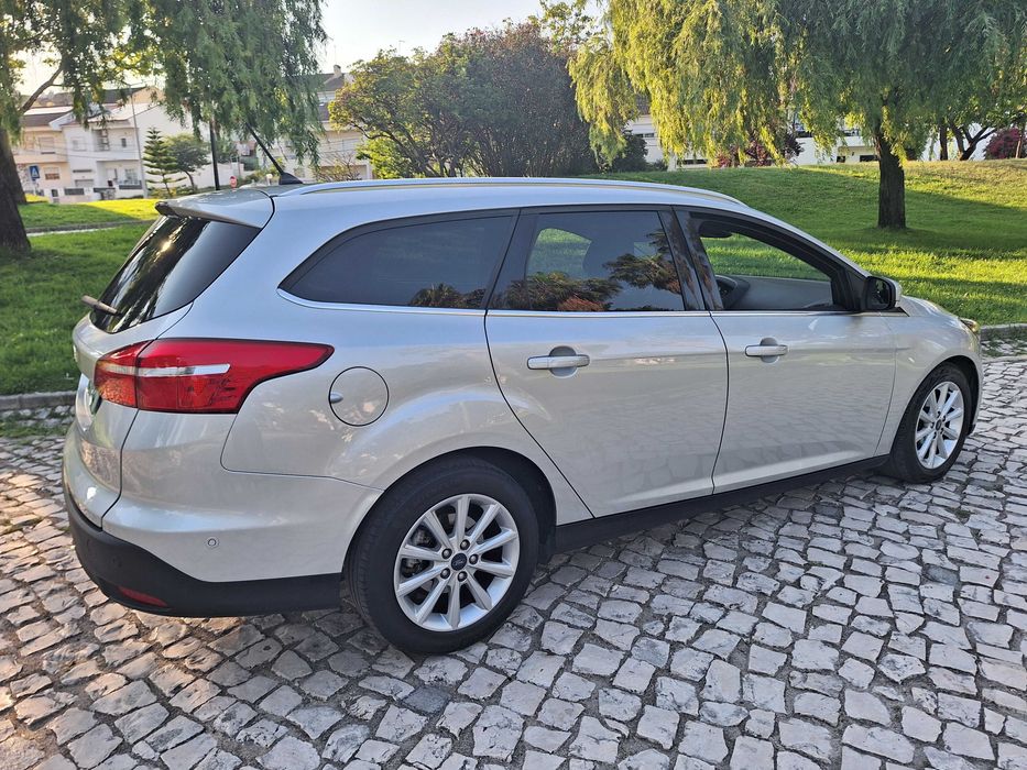 Ford Focus SW Titanium 120 C/V Irrepreensível de 2017