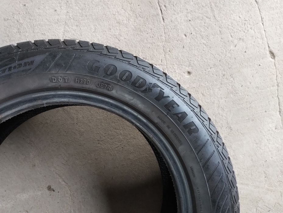 Opony 185/60R15  GoodYear Vector 4 Seasons Gen2 wielosezonowe