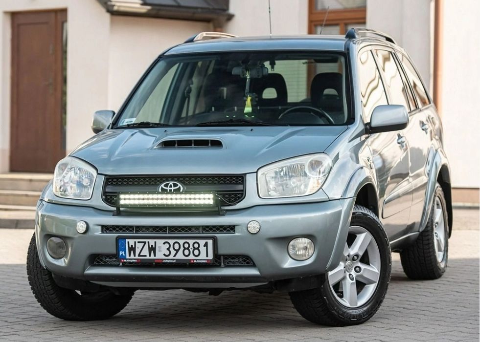Toyota RAV4, 2005