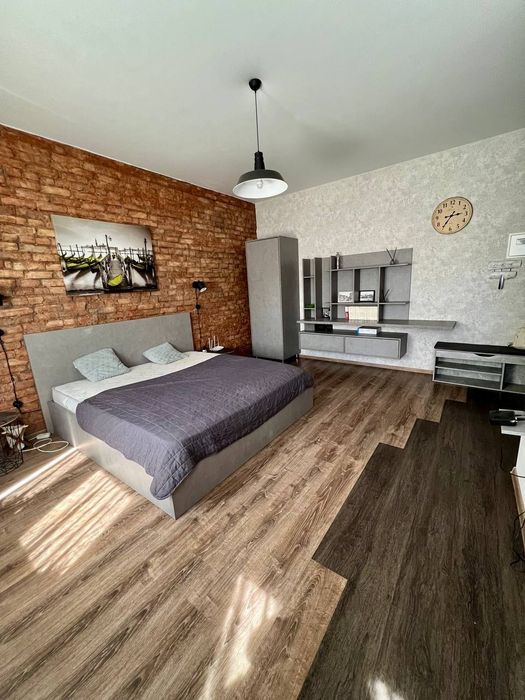 Продаж стильної студії на проспекті Миру