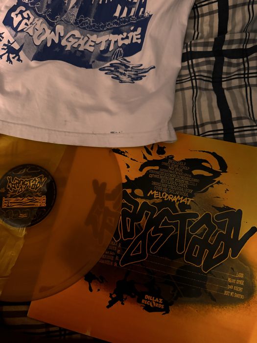 koszulka i vinyl limitowany cpaj stajl melodramat