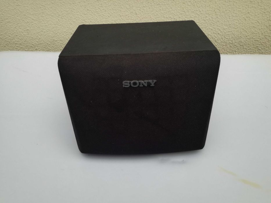 Coluna Sony modelo SS - SR 120