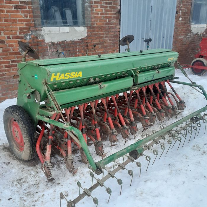 Siewnik zbożowy Hassia 3 metry drobny wysiew olejowa przekladnia