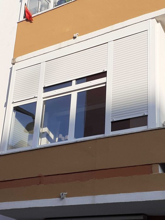 Reparação de Estores/Caixilharia em Alumínio e PVC.