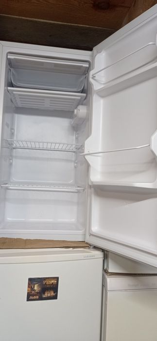 Морозильна камера -холодильник. Доставка.