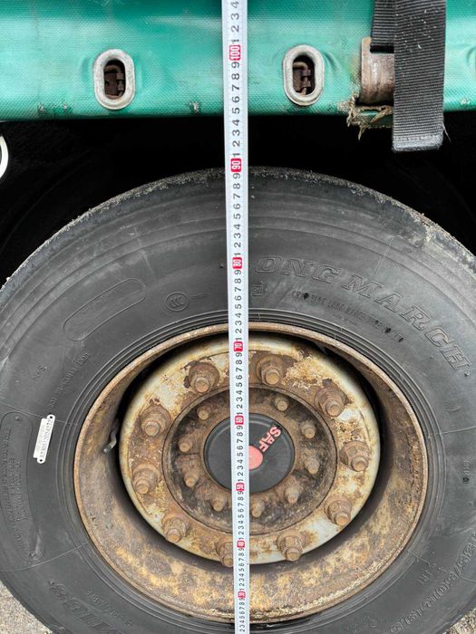 Напівпричіп Когель Kogel 2013року мега з мульдою рівна підлога 33палет