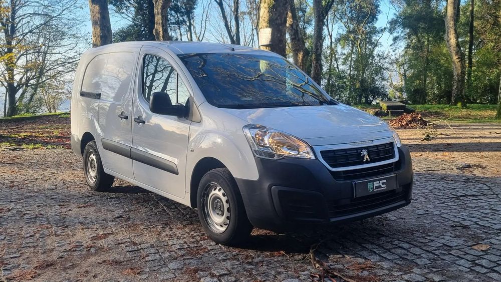 Peugeot Partner Premium Longa ( IVA DEDUTIVEL )