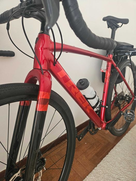 Trek Checkpoint ALR 3 (Tam. 54) Red + Pedais Shimano EH500 | c/ Fatura e Garantia